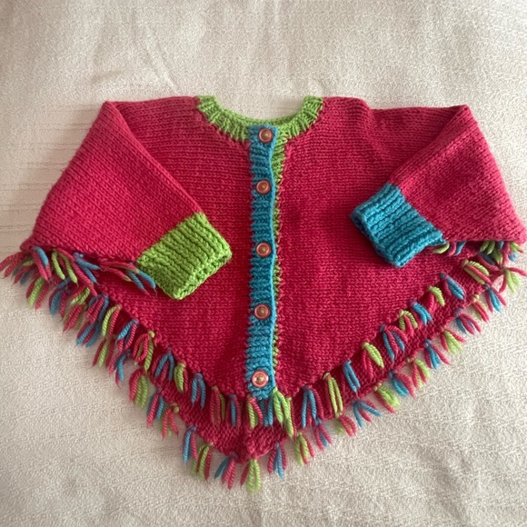 Hand knitted shawl , no tags or brand. 4t to 5t for size - Picture 1 of 3